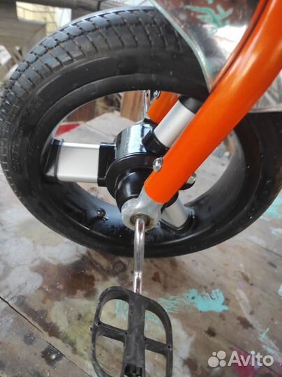 Трехколесный велосипед