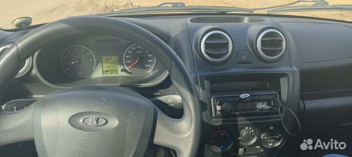 LADA Granta 1.6 AMT, 2016, 71 111 км