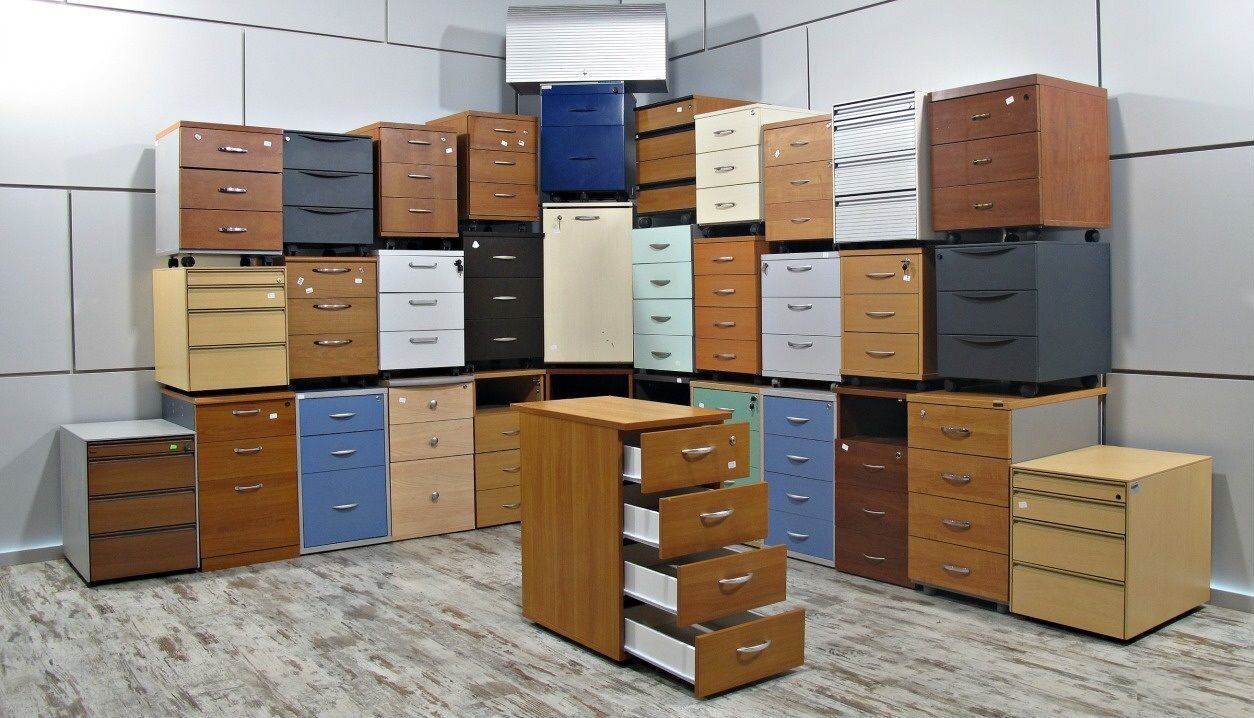 мебель со склада дешево. кровать мона лиза с мягким изголовьем. стенка балтика. мебель со склада дешево. гостиная тоскана нова скай мебель.