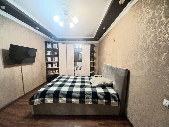 3-к. квартира, 755 м², 1/5 эт.