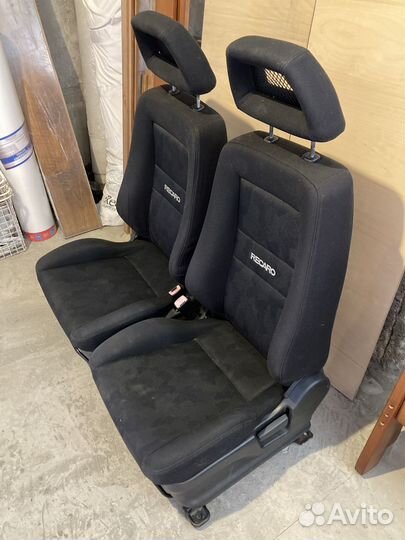 Сиденья передние Recaro Classic L LX (оригинал)