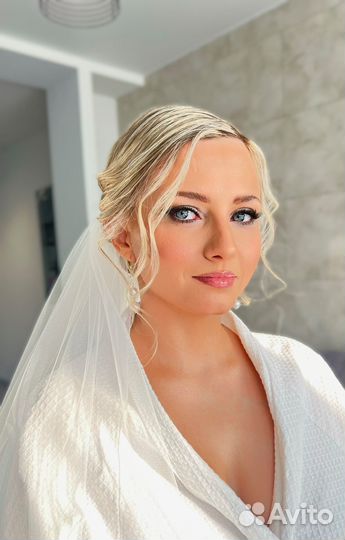 Прическа, укладка, локоны и макияж образ в 4 руки