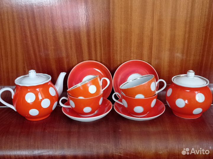 Чайный сервиз СССР Красный горох