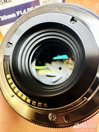Объектив Sigma 30 mm f/1.4 DC DN Sony E