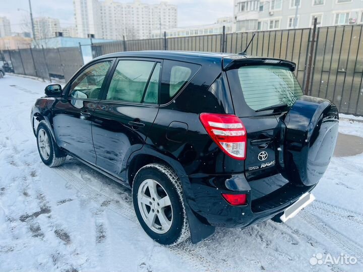 Toyota RAV4 2.0 МТ, 2012, битый, 188 000 км