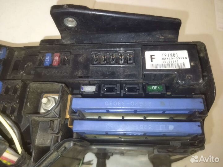 Блок предохранитель Toyota Camry 2001-11