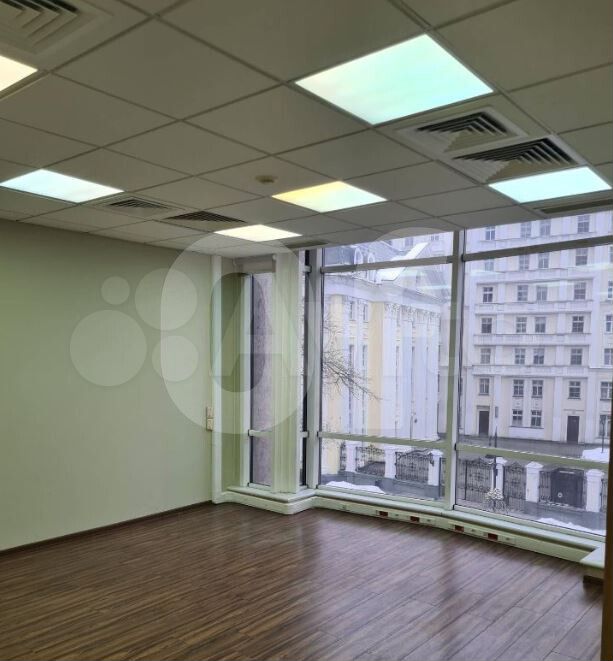 Сдам офисное помещение, 255 м²