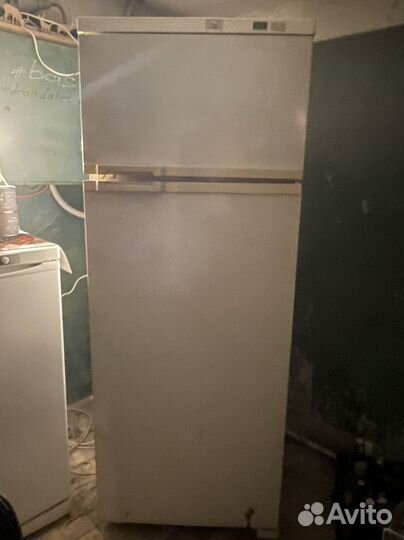 Холодильник атлант бу