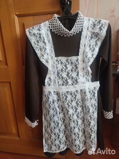 Продам школьную форму