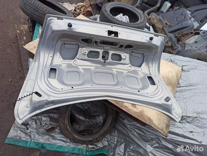 Крышка багажника Renault Megane 2 седан