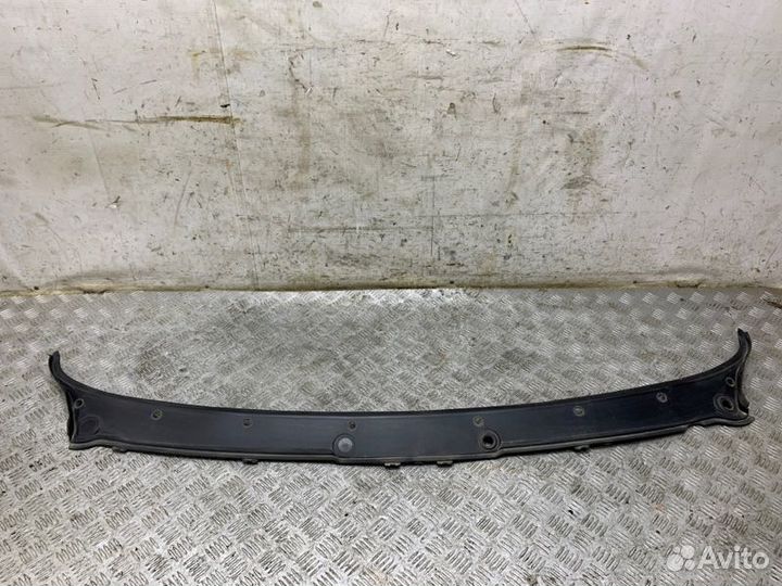 Накладка жабо Bmw X5 E70 N55B30 2008