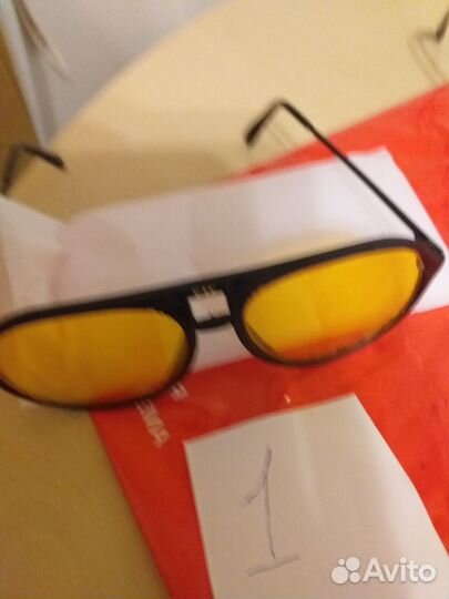 Солнцезащитные очки: женские,мужские и детские