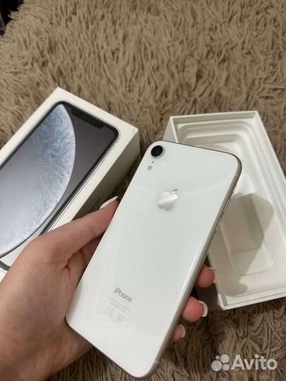 Телефон iPhone xr