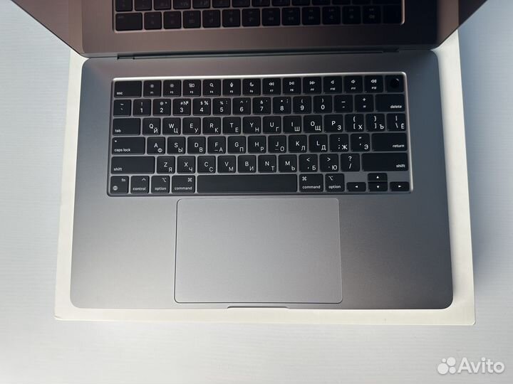 MacBook Air 15 2024 M3/8/512 чек, reStore, новьё