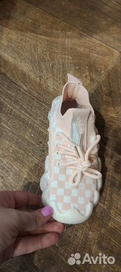 Кроссовки детские