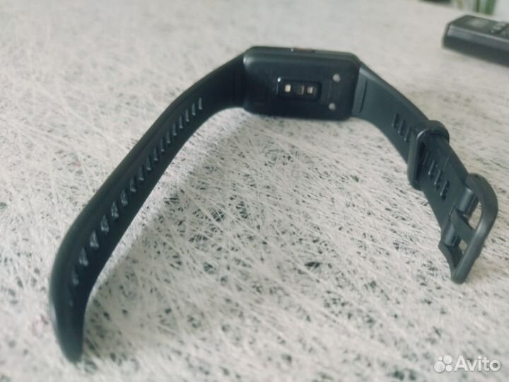 Смарт часы honor