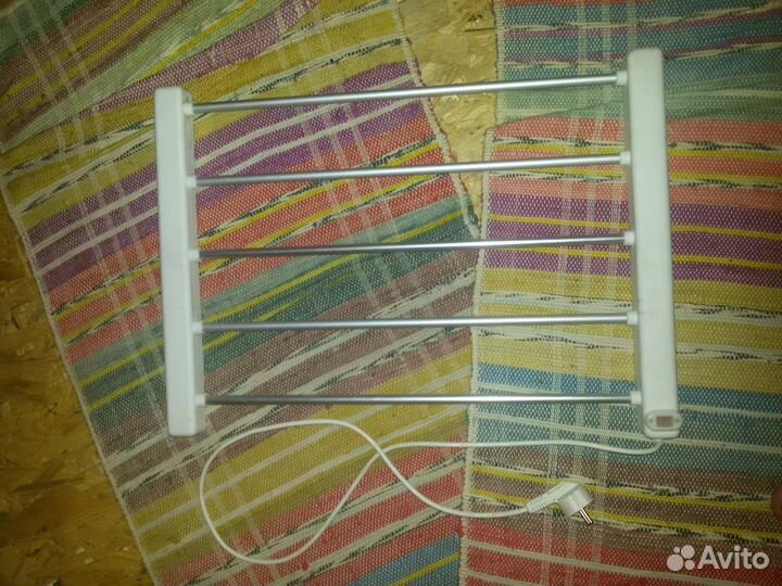 Полотенцесушитель новый электрический навесной