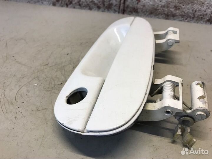 Ручка двери наружная передняя левая Mitsubishi