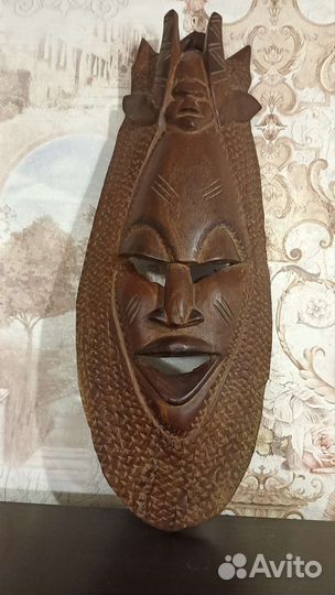 Африканская маска дерево