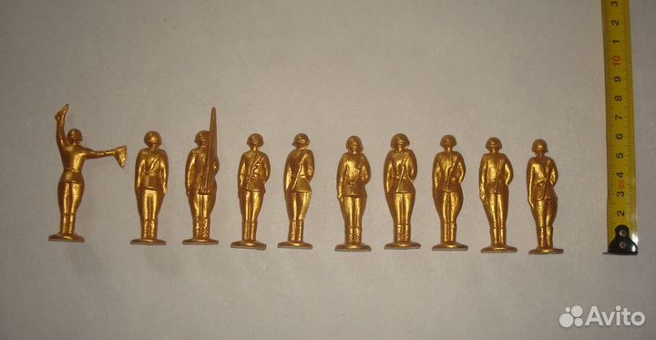 Солдаты и матросы баз и солдаты столбики Прогресс