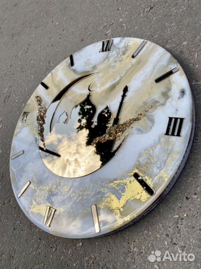 Часы из эпоксидной смолы 