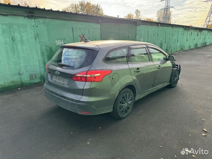 Ford Focus 1.6 AMT, 2017, битый, 75 000 км