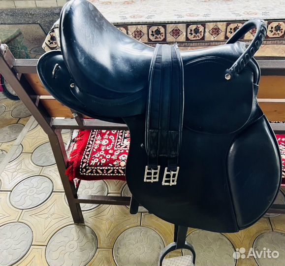 Седло для лошади