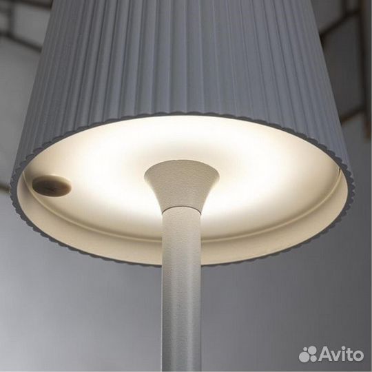 Настольная лампа Arte Lamp Fuyue A1616LT-1WH