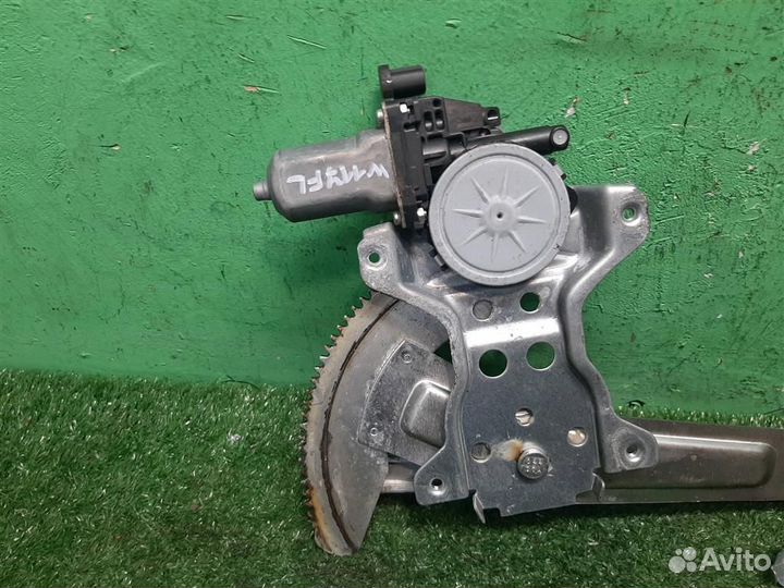 Стеклоподъемник передний левый Suzuki SX4 2007