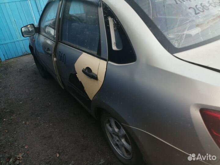LADA Granta 1.6 МТ, 2013, битый, 250 000 км