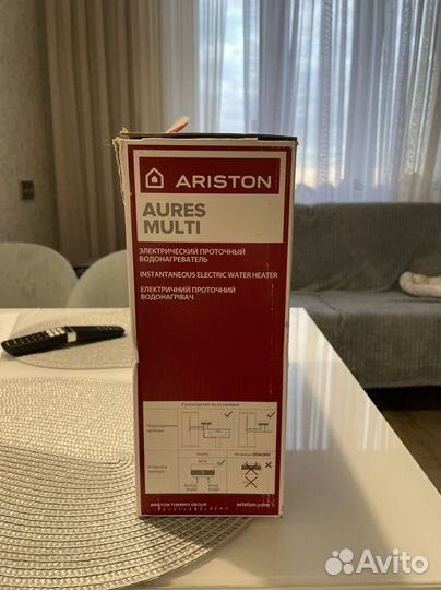 Водонагреватель проточный Ariston Aures M 10.5 кВт