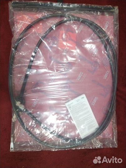 Трос стояночного тормоза Мерседес W210