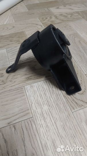Подушка двигателя toyota spacio ae111