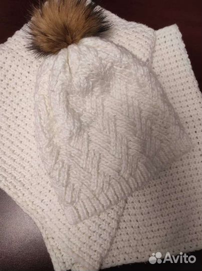 Комплекты шапок и шарфов женские