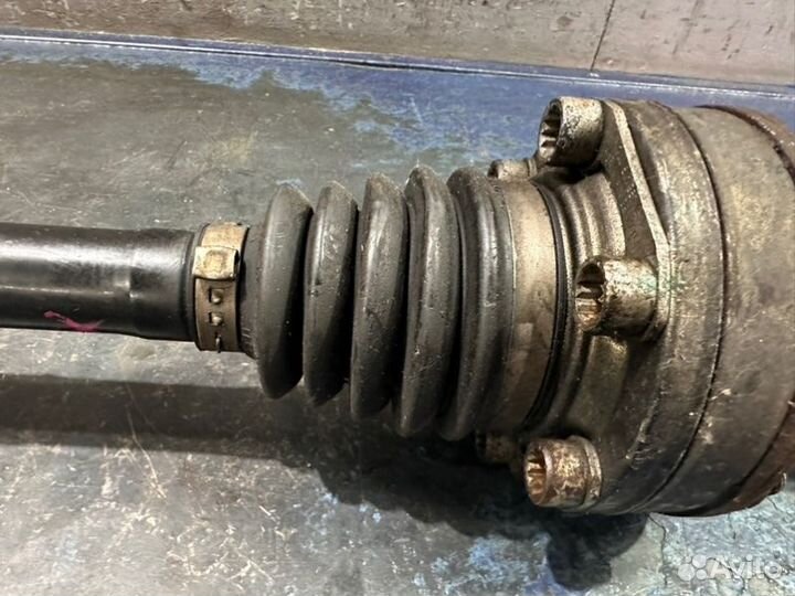 Привод задний Volkswagen Touareg GP