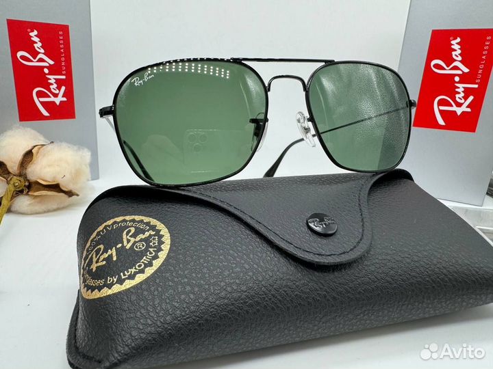 Солнцезащитные очки Ray Ban