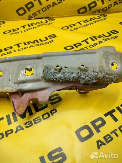 Кронштейн крыла передний левый Renault Megane 2