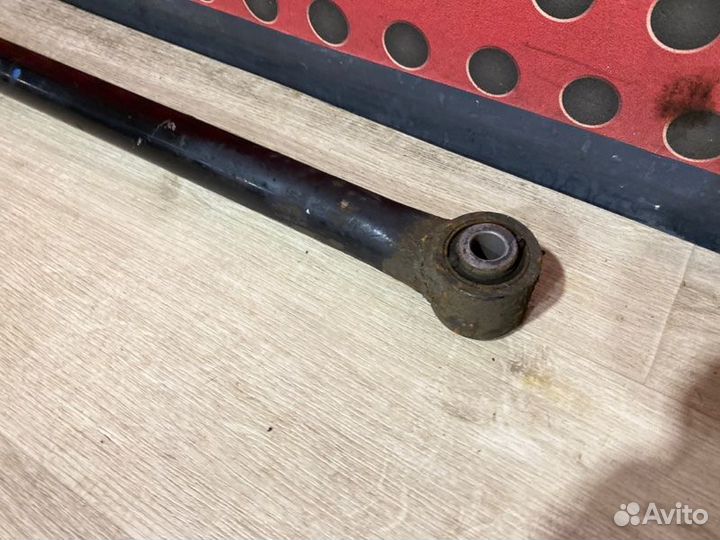 Тяга реактивная Toyota Land Cruiser 200 2015