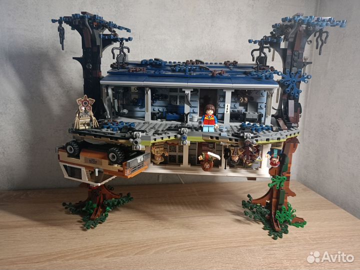 Конструктор lego Stranger Things 75810