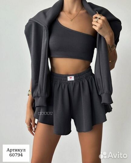 Костюм женский