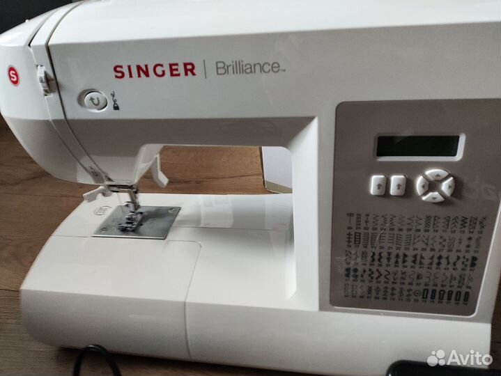 Швейная машинка Singer Brilliance 6180