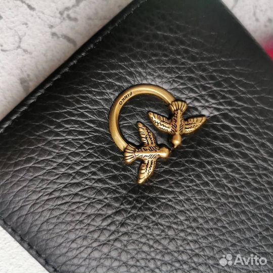 Обложка для документов Pinko