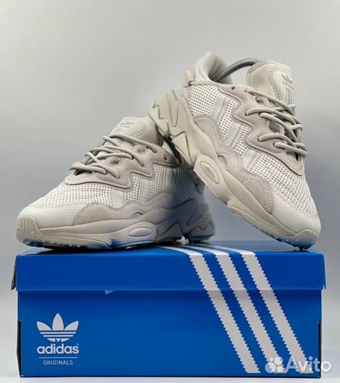 Кроссовки женские Adidas Ozweego