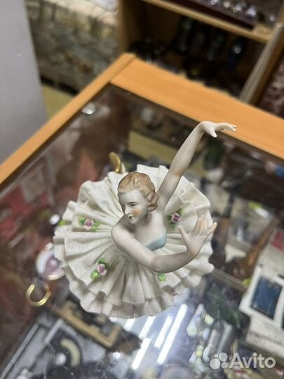 Фарфоровая статуэтка баллерины