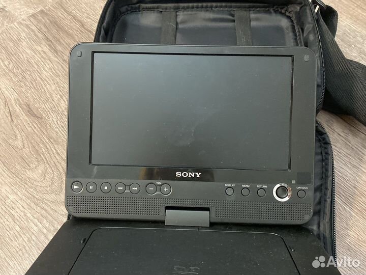 Портативный видеопроигрыватель для dvd и cd Sony