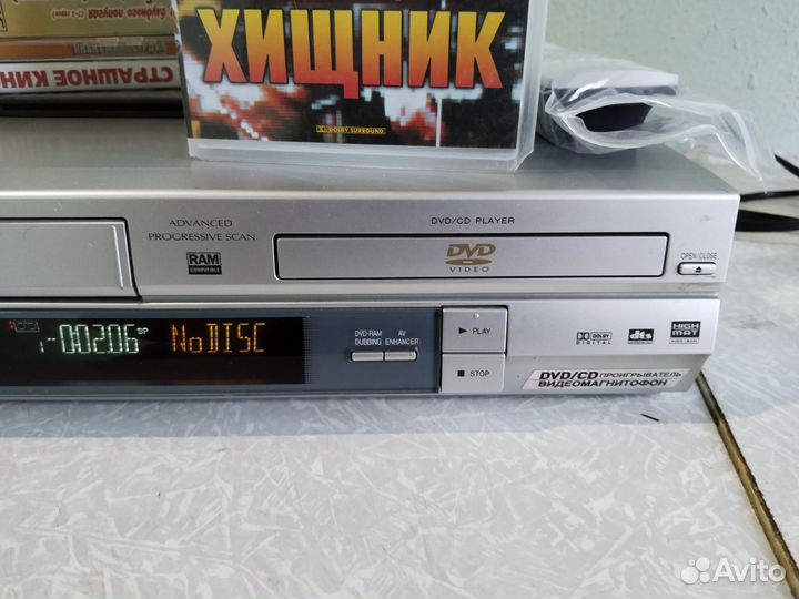 Абсолютно рабочий VHS/DVD Рanasonic NV-VP32,пульт