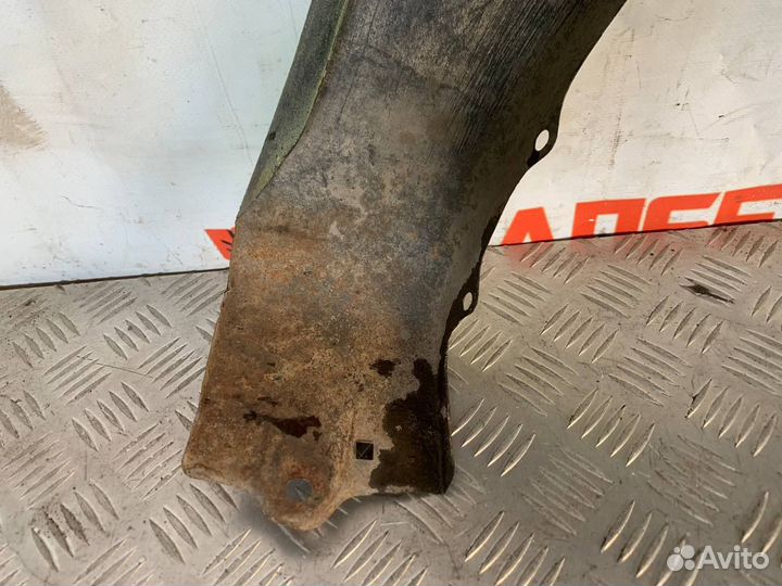 Крыло переднее левое Митсубиши Лансер 1996