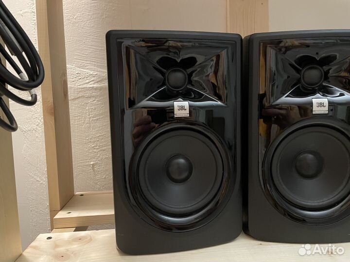 JBL 305p mkII Пара