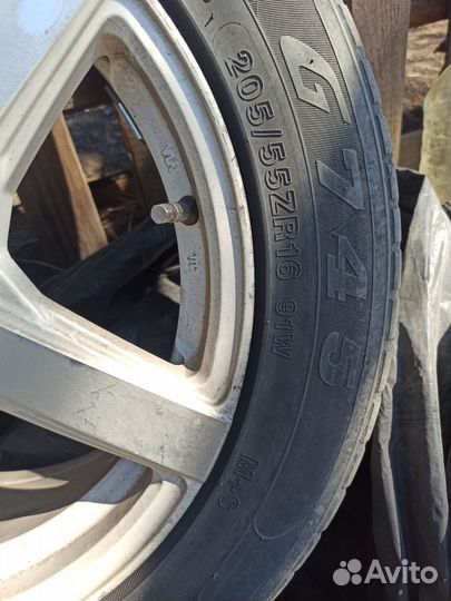 Шины резина летние 205 55 р16 бу