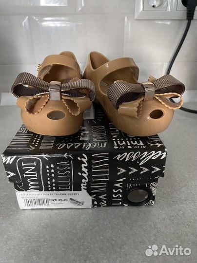 Mini melissa 26 27